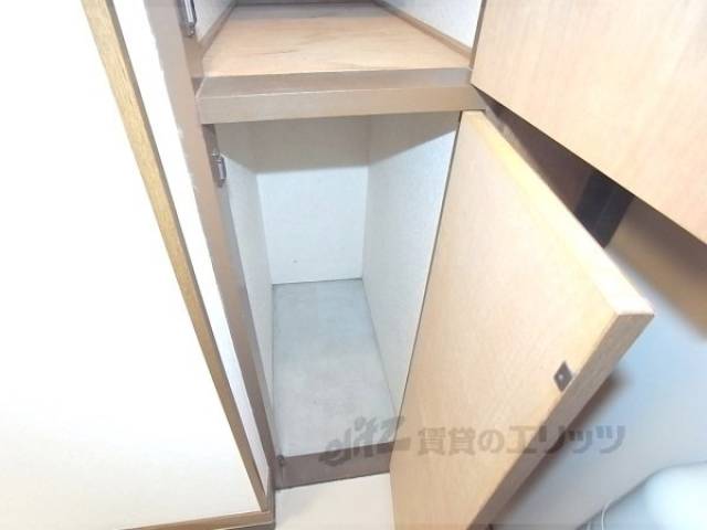下駄箱　下駄箱下部