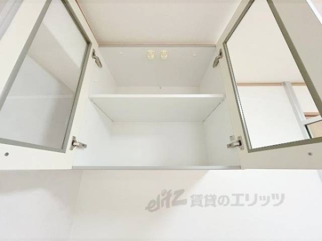 キッチン　上部収納