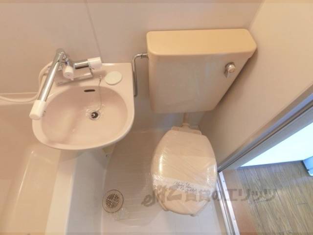 ユニットバス　トイレ