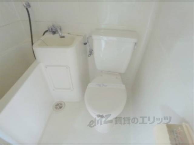 ユニットバス　トイレきれいですよ