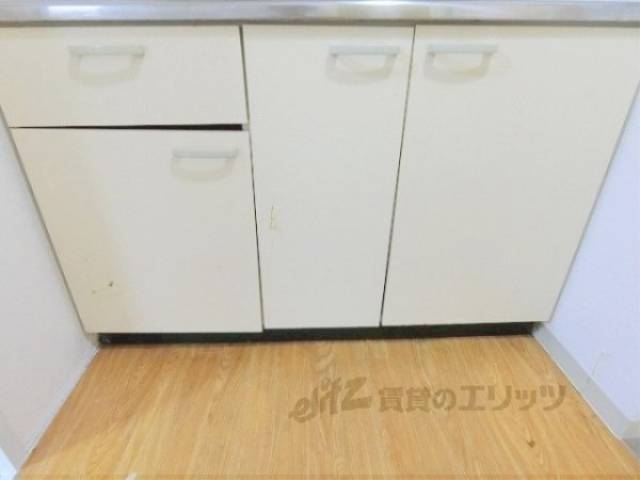 キッチン　収納