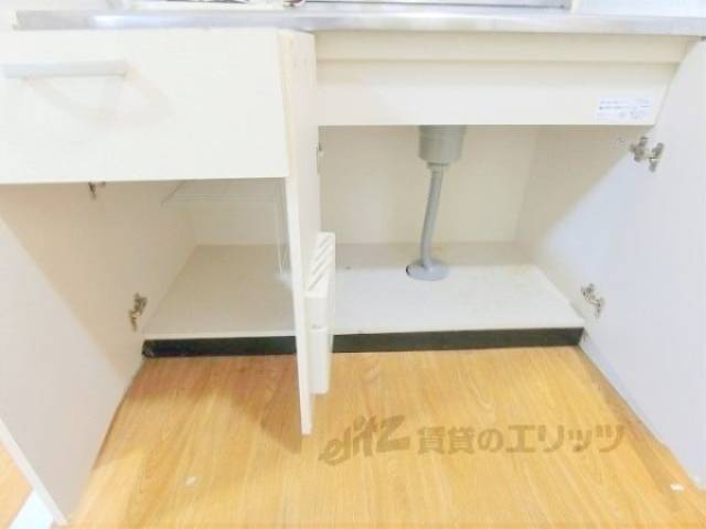 キッチン　収納