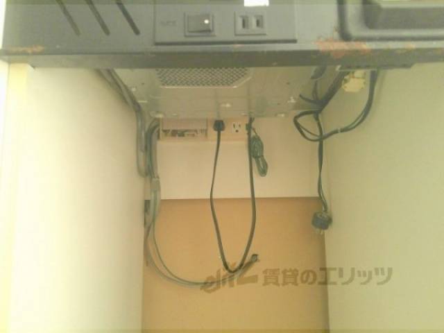 冷蔵庫置場　コンセント