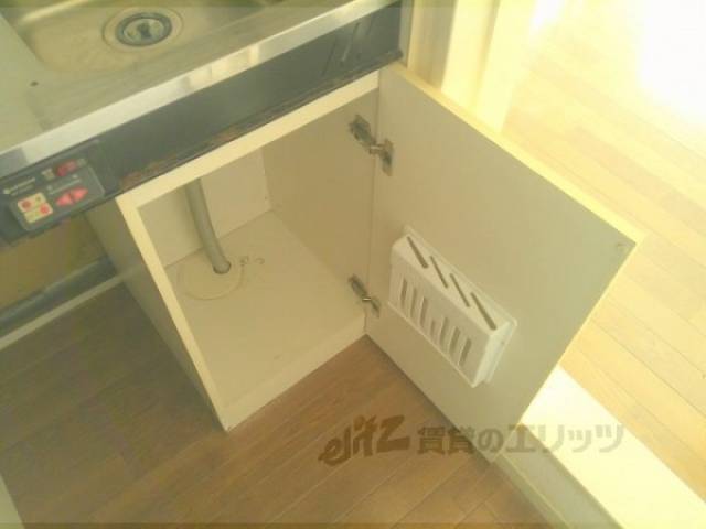 キッチン　下部収納