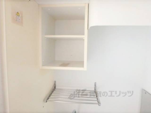 キッチン　上部棚