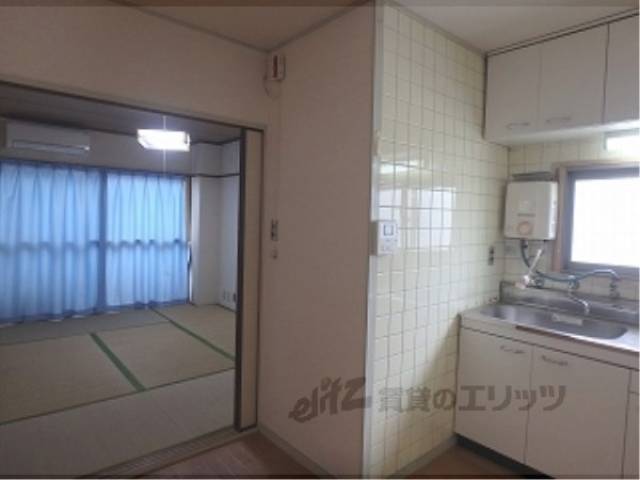 冷蔵庫置場
