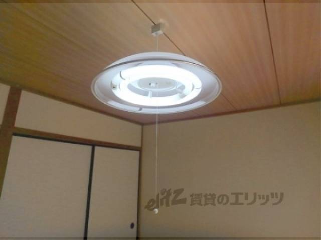 和室　照明