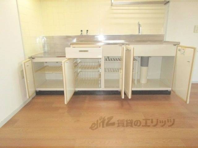 キッチン　収納