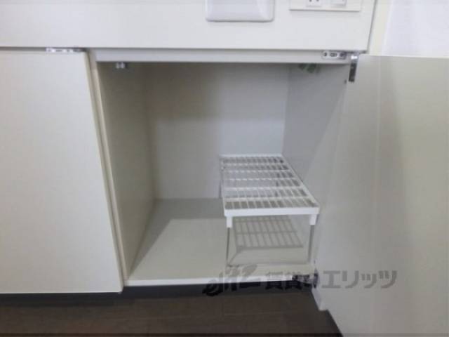 キッチン　収納