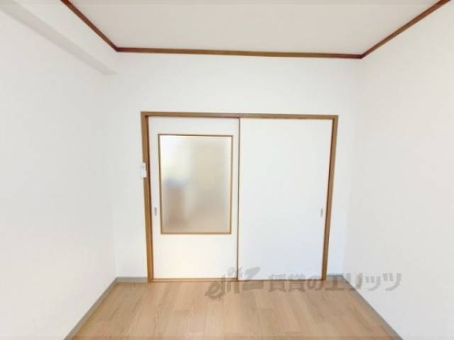 引き戸　かわいいガラス引き戸