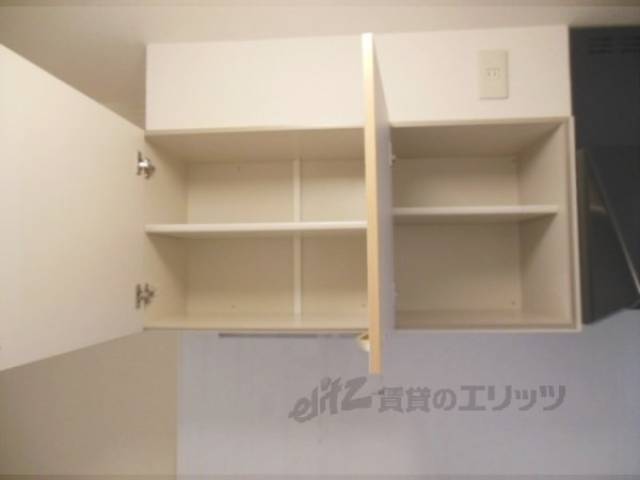 キッチン　下部収納