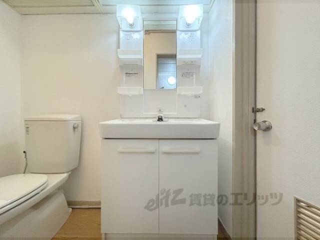 洗面所　独立洗面台