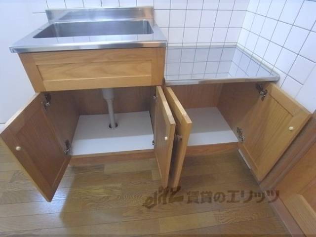 キッチン　下部収納