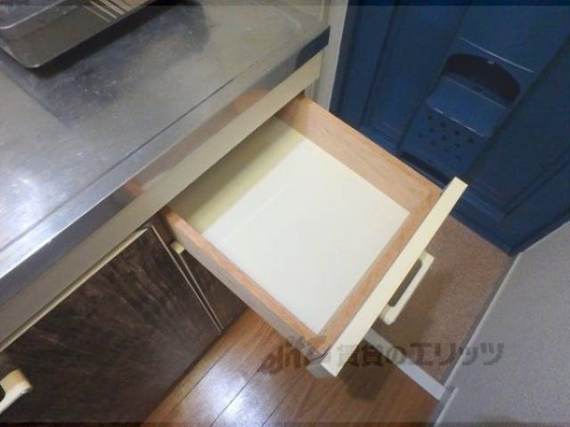 キッチン　下部収納