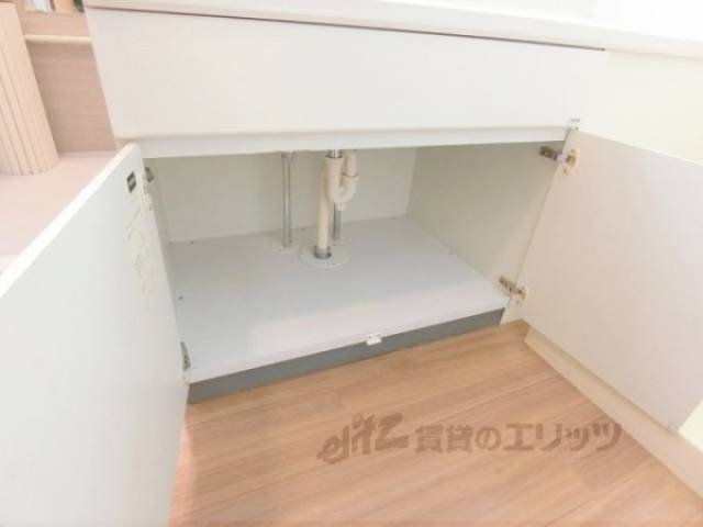 洗面所　洗面所下部収納