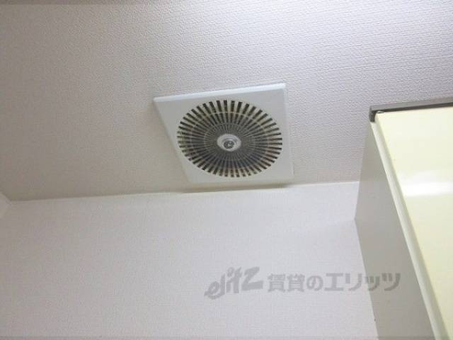キッチン　換気扇