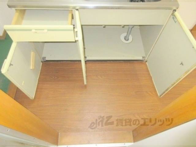 キッチン　下部収納