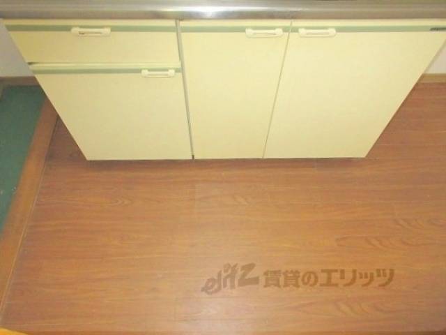 キッチン　下部収納