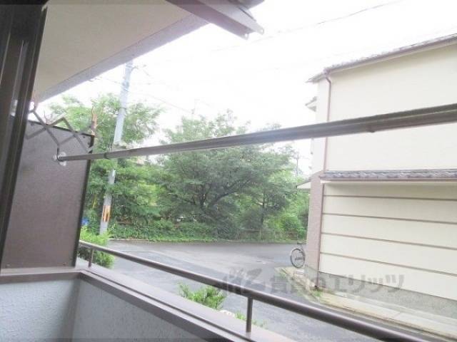 ベランダ　物干し竿