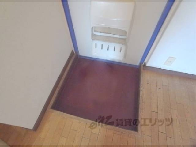 玄関　玄関段差あります