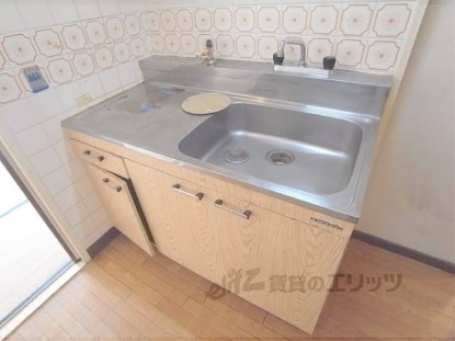 キッチン　コンパクトなキッチンになっています