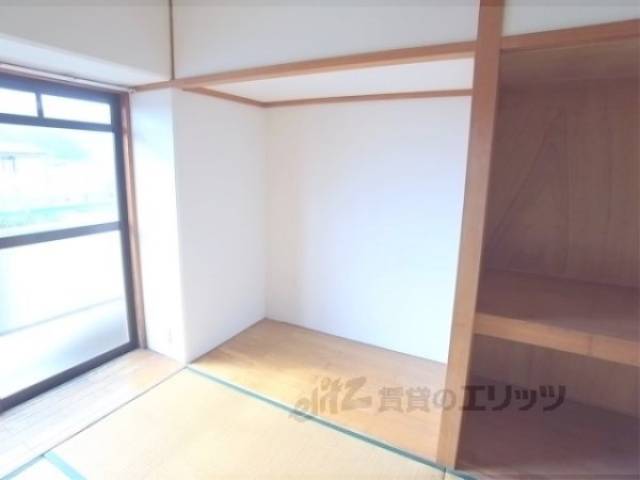収納　荷物置いたりできますよ