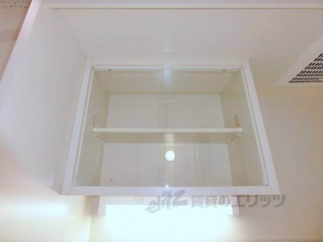 キッチン　上部収納