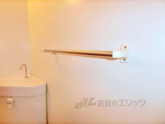 トイレ　タオル掛け