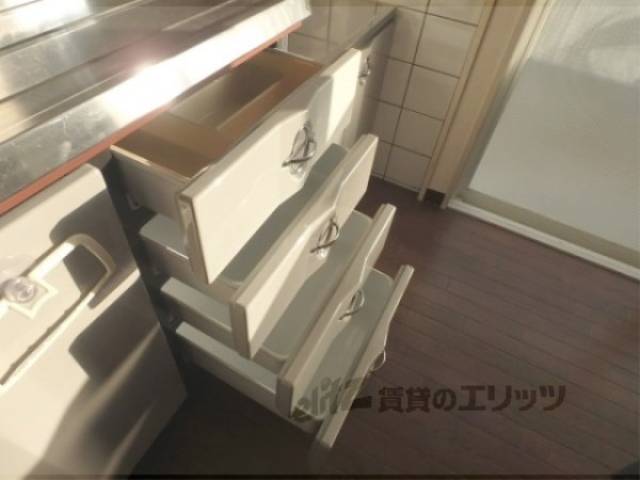 キッチン　キッチン下部収納