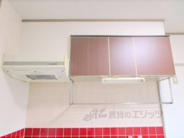 キッチン　キッチン上部収納