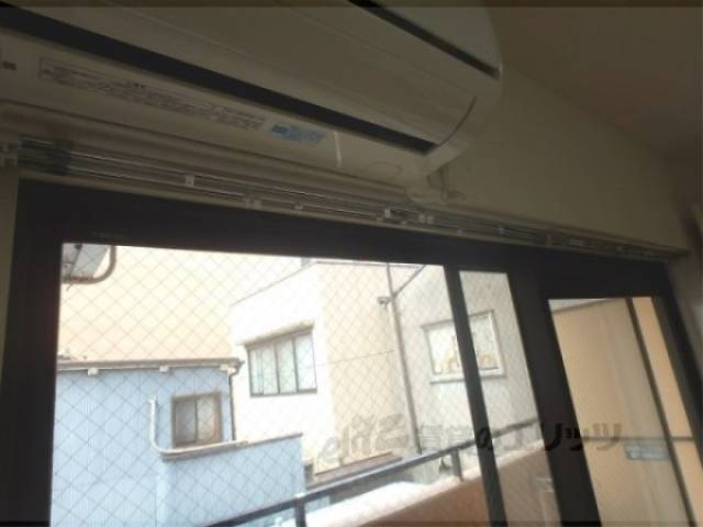 カーテンレール