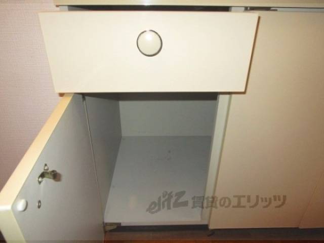 キッチン　下部収納