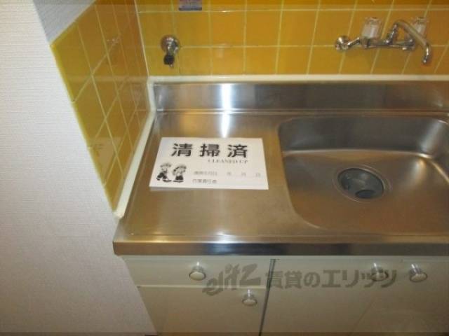 キッチン　コンロ置き場