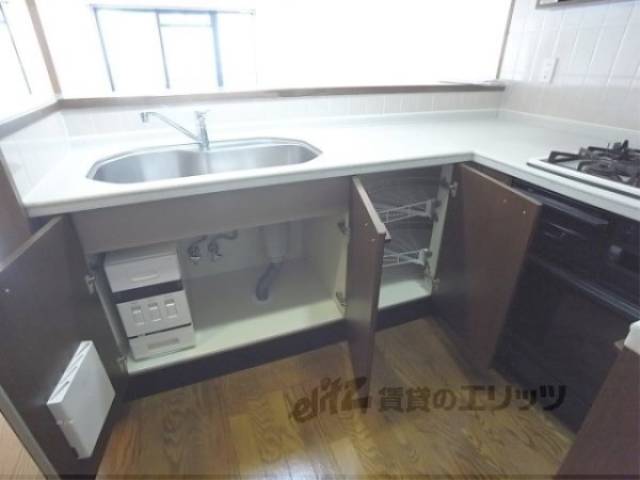 キッチン下収納