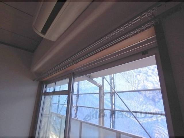 カーテンレール
