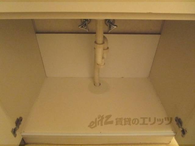 洗面所　下部収納