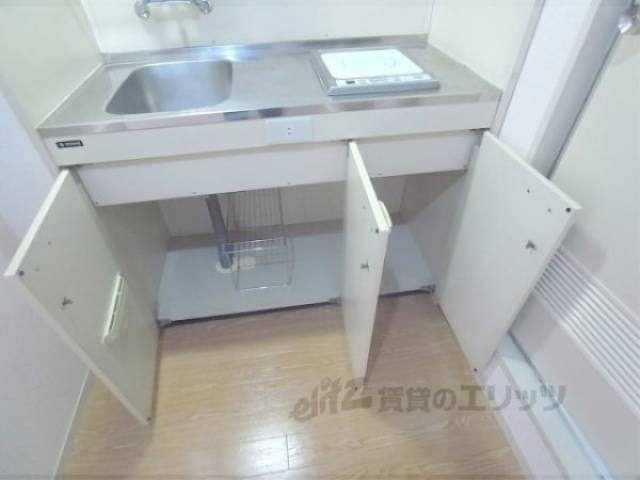 キッチン　下部収納