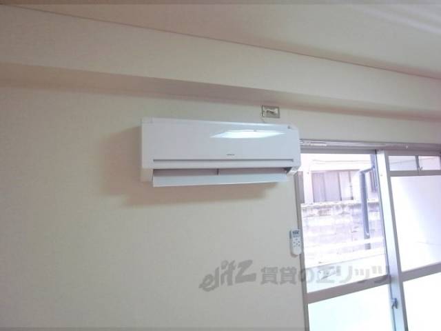 洋室　エアコン