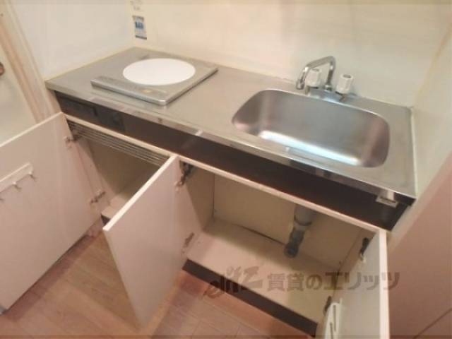 キッチン　下部収納