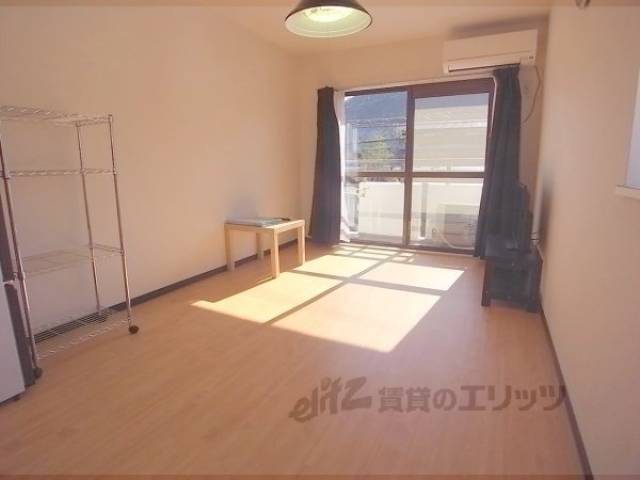 洋室　日当り良好のお部屋です