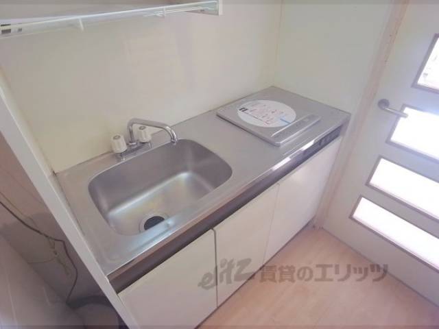 キッチン　ＩＨコンロ付です