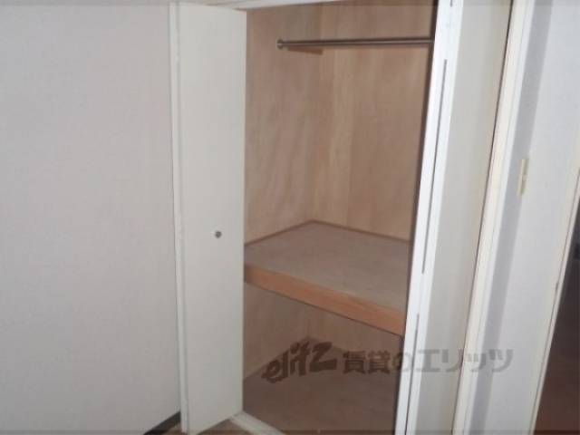 収納 5帖の洋室。この一部屋がうれしい