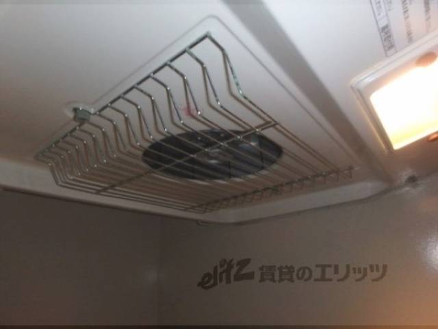 キッチン　換気扇