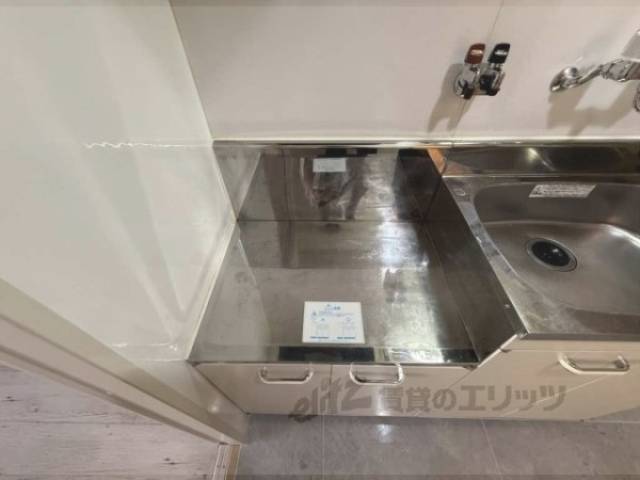 キッチン　コンロ置き場