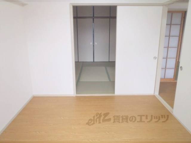 洋室　綺麗です。