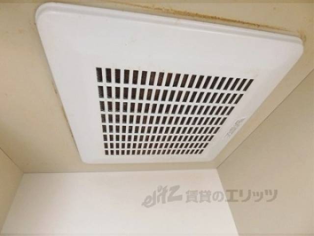 キッチン　換気扇