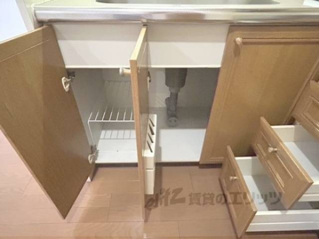 キッチン　下部収納