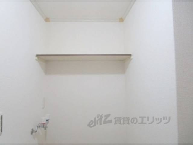 収納　洗濯機置き場上収納