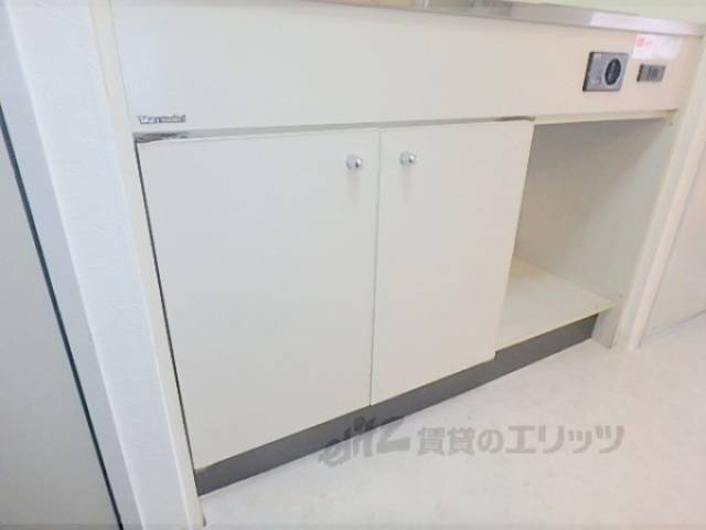 キッチン　収納