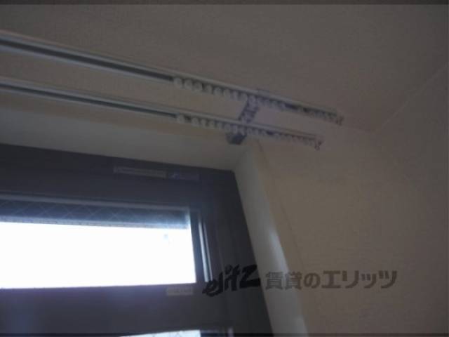 カーテンレール